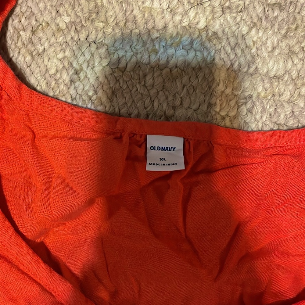 Ladies tank. - Picture 2 of 3